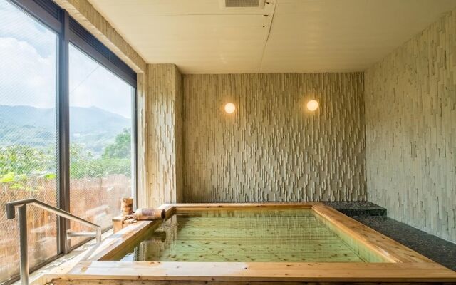 Yugawara Onsen Apolosou