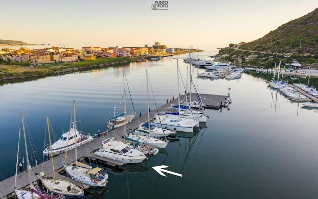Lullaby boat&breakfast