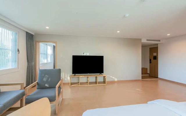 Sun Beach Hotel