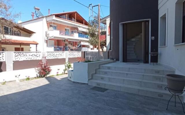 Aretoysa Center Luxury Suites 2