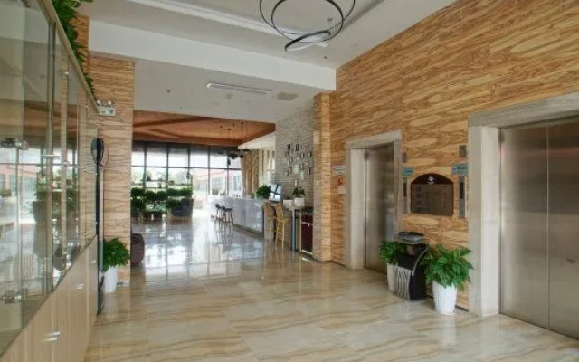 Huaju Hotel (Suzhou Taihu Xukou  subway station shop)