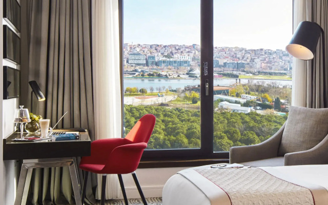 Mövenpick Hotel Istanbul Golden Horn
