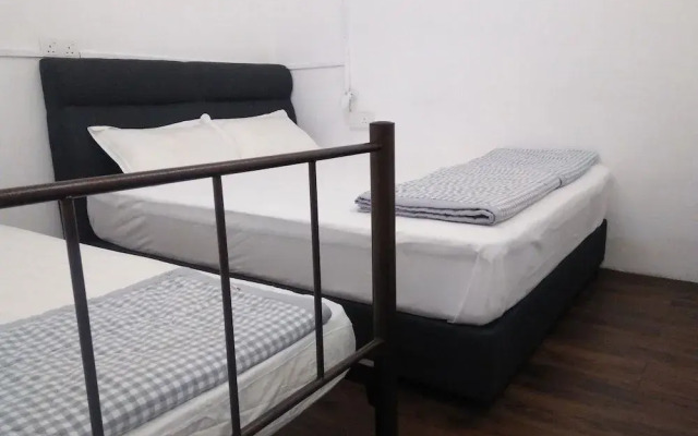 Spot on 89708 Sydney Backpackers Melaka
