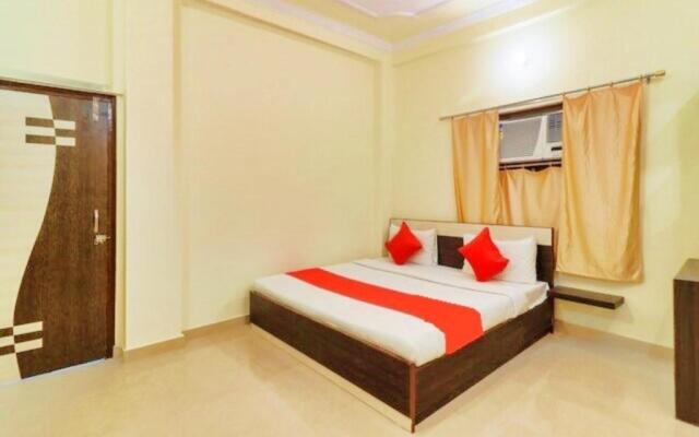 Hotel Station View Mughalsarai by ShriGo Hotels