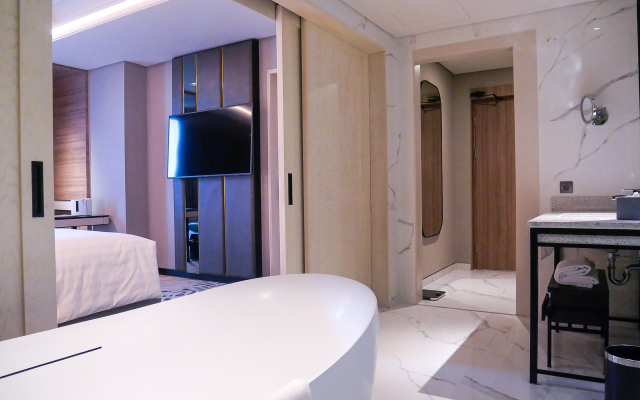 Movenpick Surabaya City