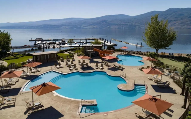 The Cove Lakeside Resort