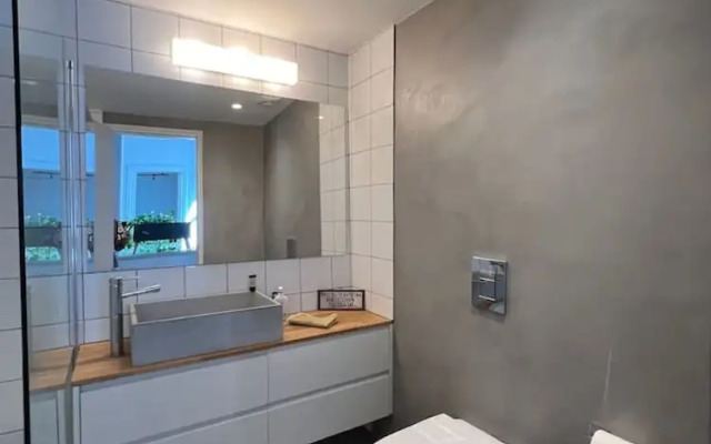 Charming Modern Getaway