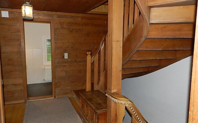 Tree-Tops, Chalet