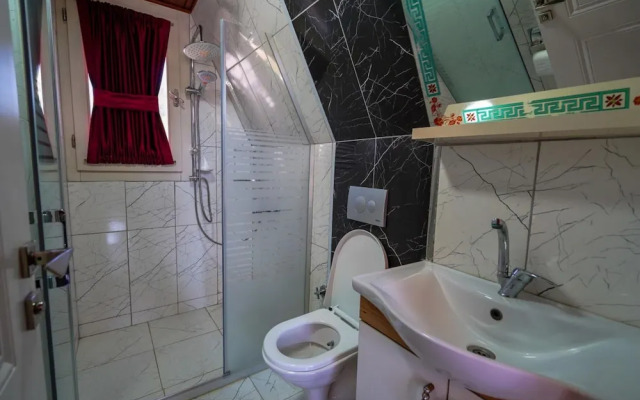 Cozy Bungalow With Shared Pool in Demre Antalya