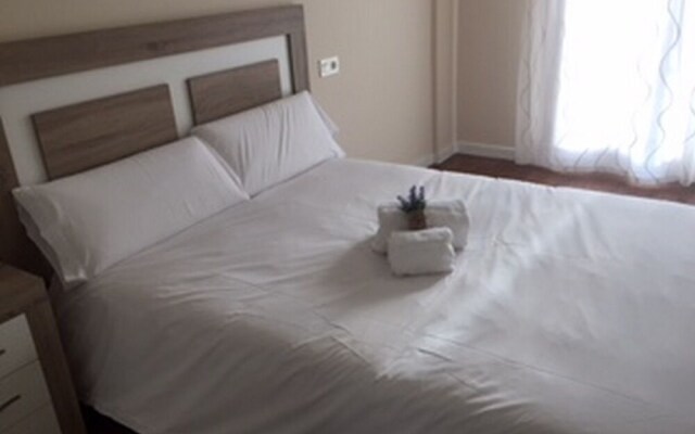 Apartamento Turísticos Puente Romano P4 1-A