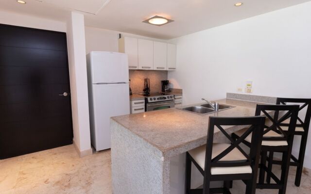 Elements Garden House 3 2 Bedroom Condo by RedAwning