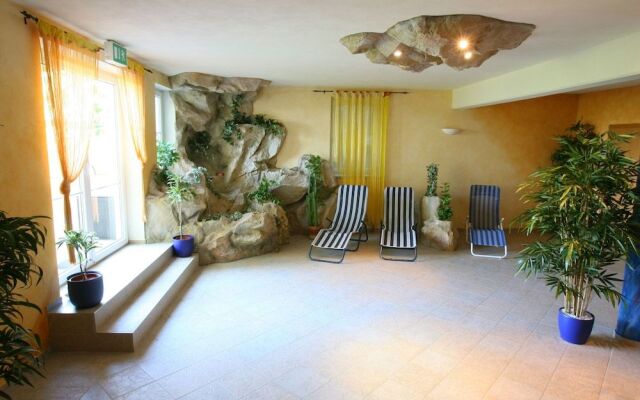 Hotel Oasis Loipersdorf