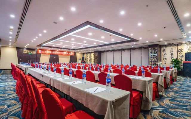 Redstar Culture Hotel