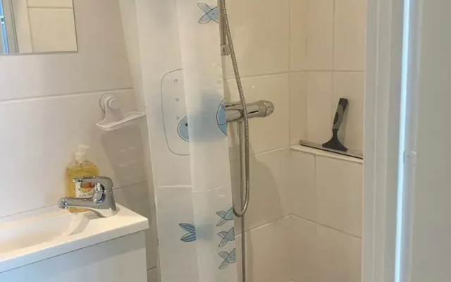 Cozy Small Apartment Just Outside Stockholm