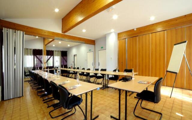 Enzo Trappes by Kyriad Direct