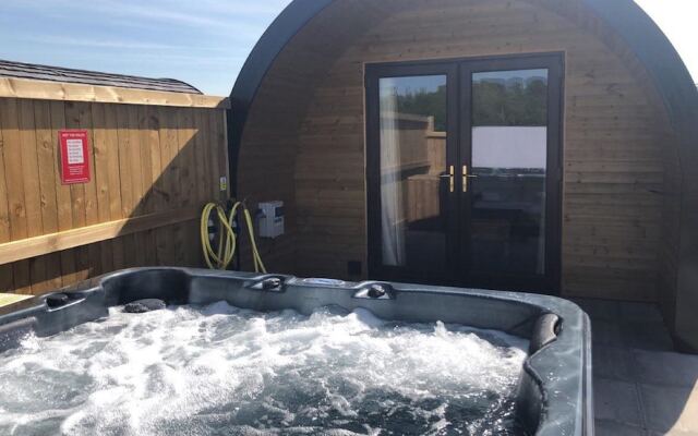 Cheshire Glamping Pods