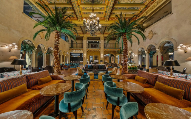 The Hollywood Roosevelt