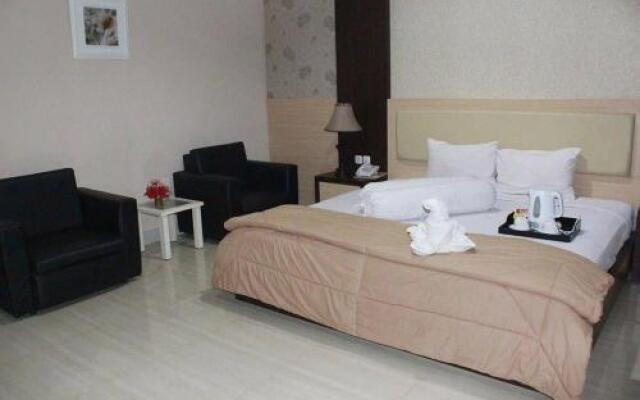 Hotel Grand Kartika