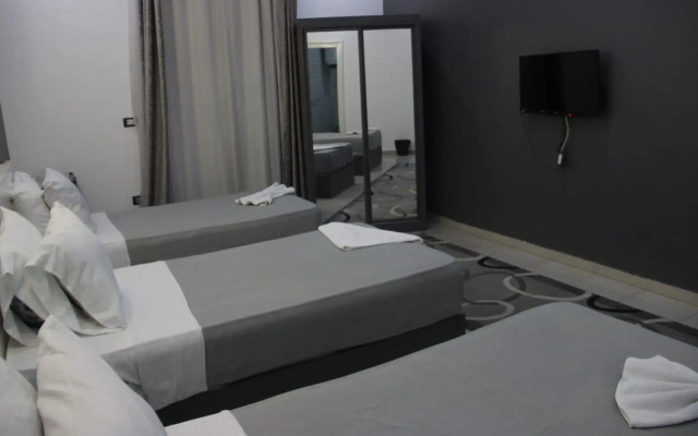 Azar Boutique Hotel