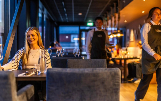 Henningsvaer Bryggehotell By Classic Norway Hotels