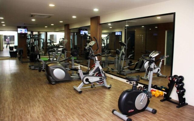 Stay Vista Rooms at Mangal City Mall
