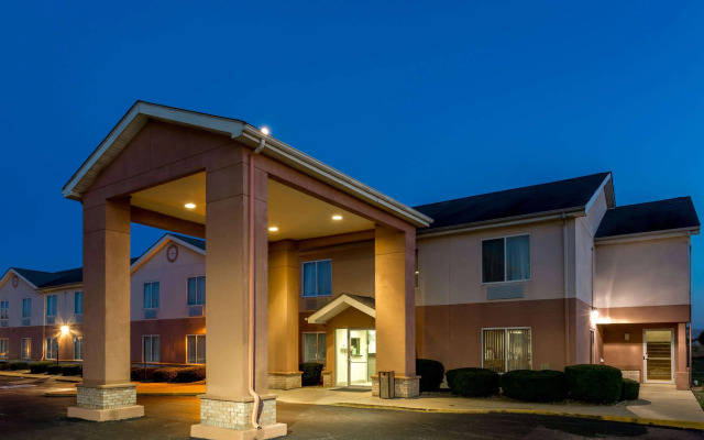 Super 8 by Wyndham Frankfort IN