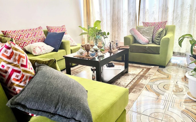 Crystal Apartment Hotel And Lodges