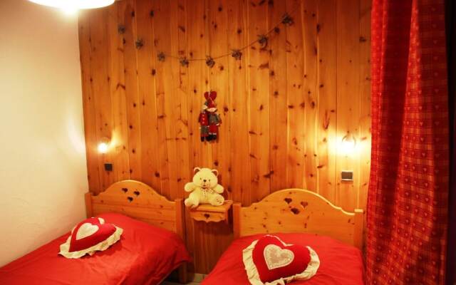 Chalet LES Ancolies - Gentiane : 3 Pièces Cabine 6 Personnes / 3 Rooms Cabin 6 People