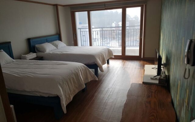The View Hostel