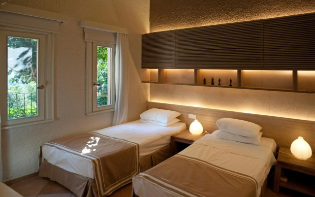 Dionysos Hotel