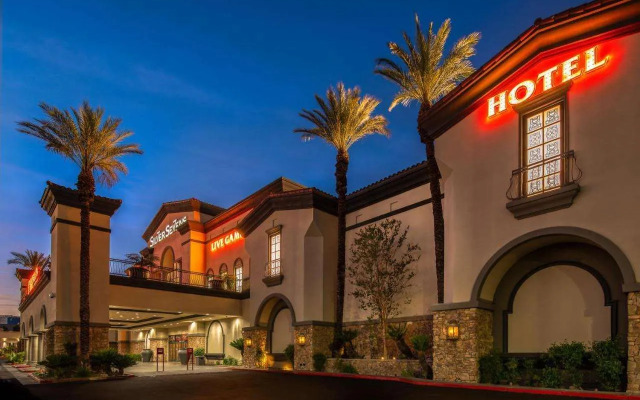 Silver Sevens Hotel & Casino