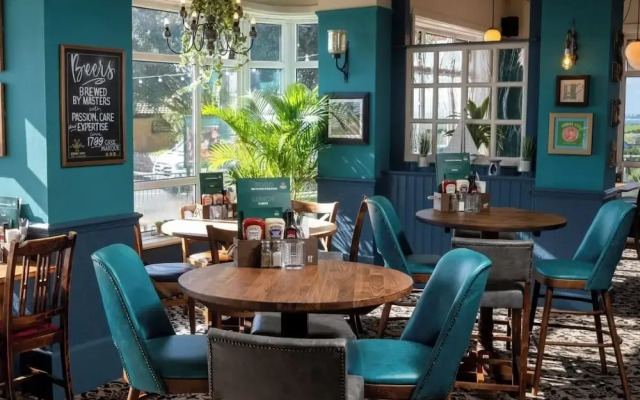 Commodore Hotel Bournemouth by Greene King Inns