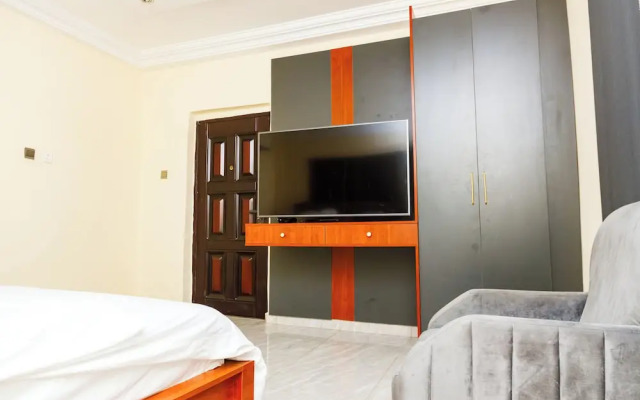 Bawuah Royal Apartments