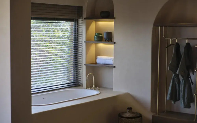 Anji ke gamer wild luxury Resort villa