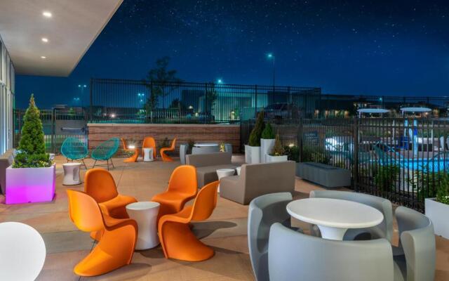 Aloft Denver North Westminster