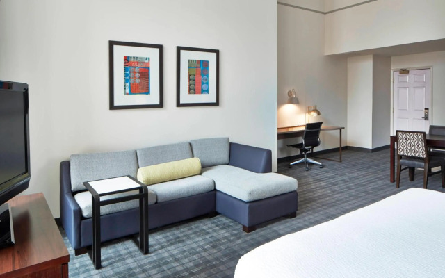 Residence Inn Milwaukee Downtown by Marriott