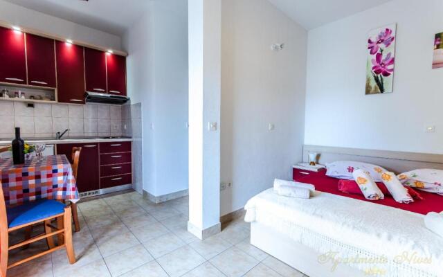 Apartments Nives Suhi Potok