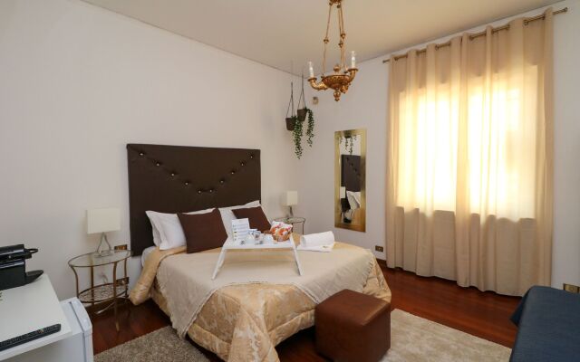 Vitti's Home Verona