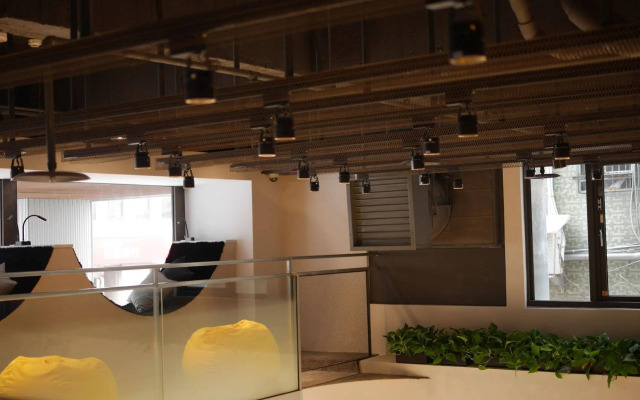Bouti City Capsule Inn - Hostel