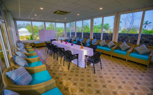 Casuarina Bay Beach Resort