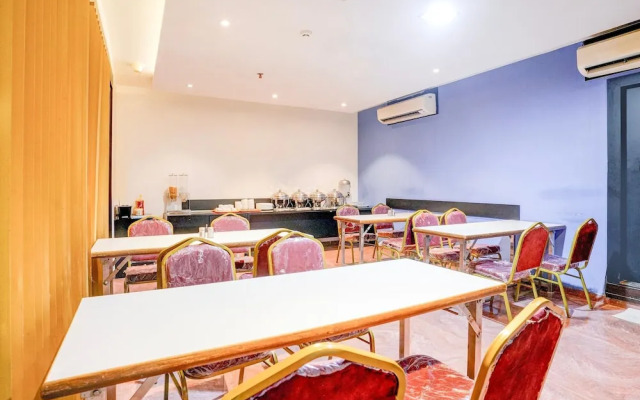 Luxurious Stays at Times Square Le Western Mumbai