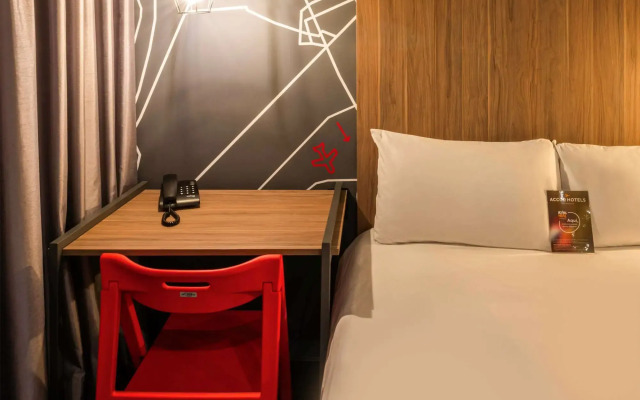 Ibis Curitiba Batel
