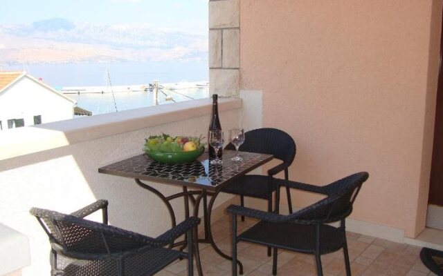 Apartments Romana