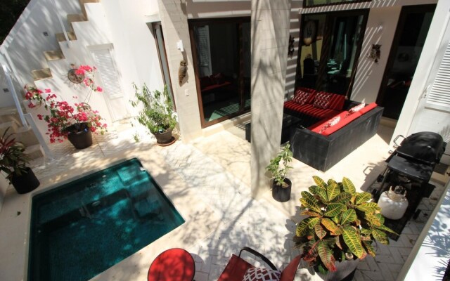 Marvelouse House Plunge Pool Rooftop Terrace Jacuzzi in Bahia Principe