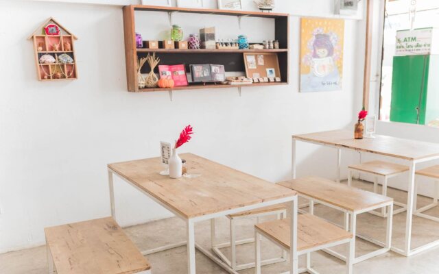 SOOK Café and Hostel