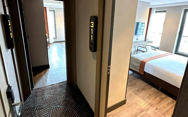 Timhotel Invalides Eiffel