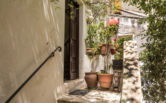 Ilia Old Town Apartment