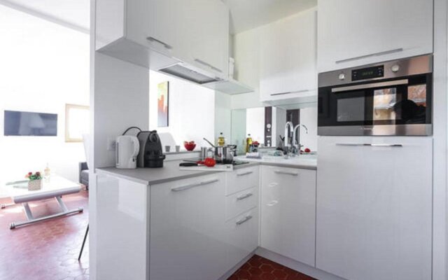 Gilly 4 - EXCEPTIONAL 2BEDS, SEA VIEW, MODERN,A/C, OLD TOWN
