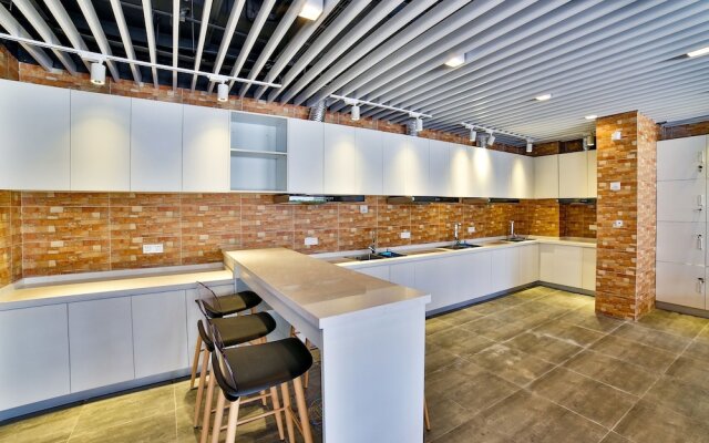 Landsea Apartment Downtown Branch