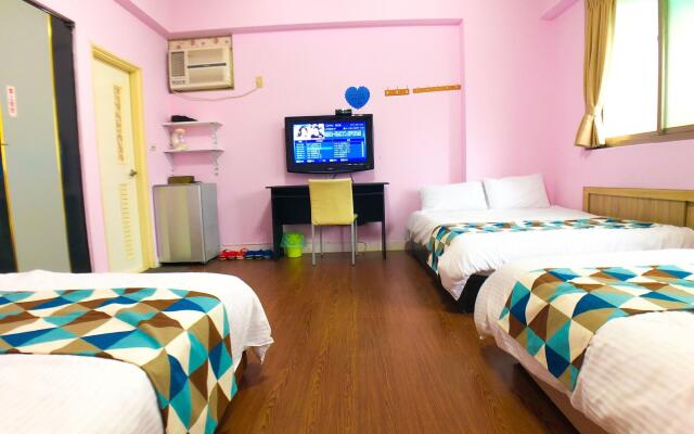 Fengjia Bichon Homestay